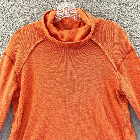 Free People We The Free Split Back Turtleneck Long Sleeve Rust Orange Women's S - Picture 2 of 8